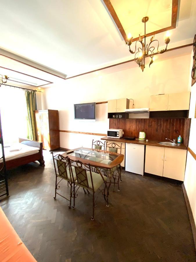 Квартира На Вулиці Лесі Українки 19 Lemberg Exterior foto